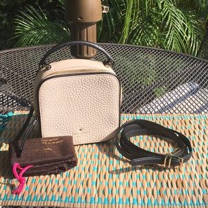 Gorgeous Kate Spade small bag/ crossbody